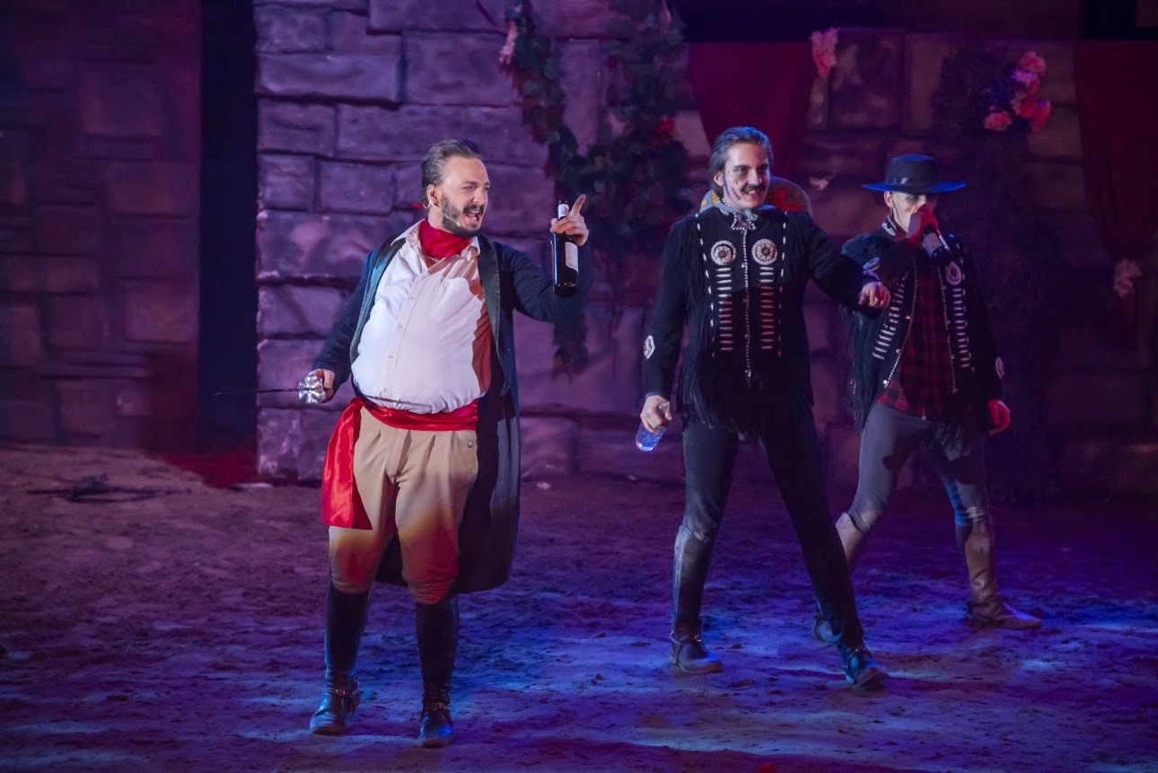 A Zorro musical szereplői a színpadon